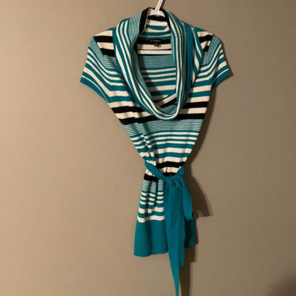 Le chateau striped shirt with belt